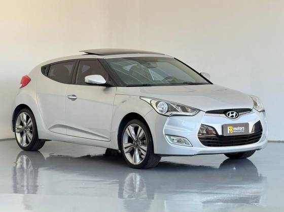 HYUNDAI VELOSTER 1.6 16V GASOLINA 3P AUTOMÁTICO HYUNDAI VELOSTER 1.6 16V GASOLINA 3P AUTOMÁTICO